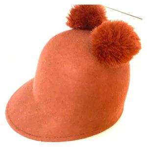 Toddler pom-pom hat!!